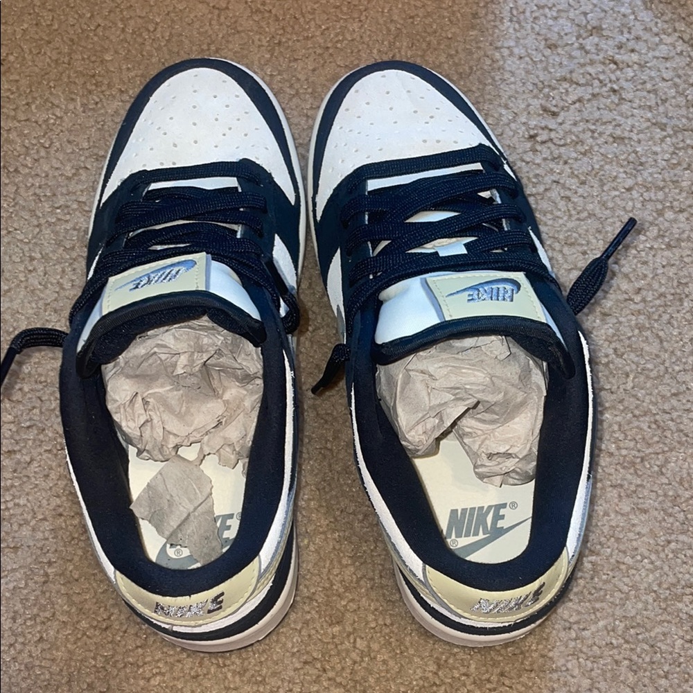 Nike Dunk Low LX in Black and Gold - Picture 5 of 7